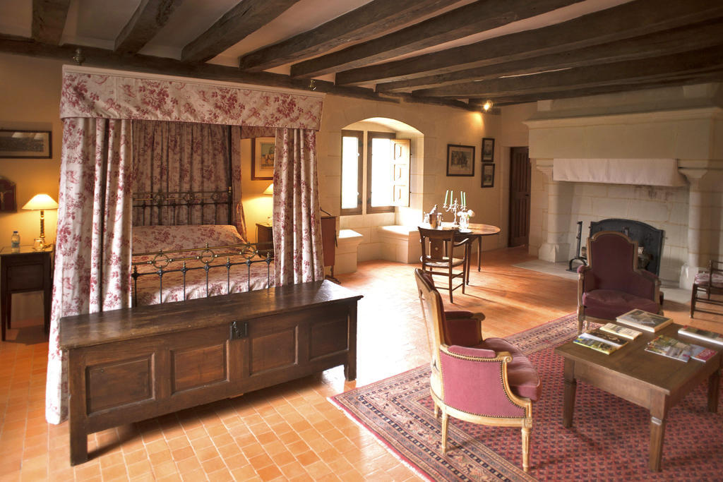 Bed and Breakfast Manoir Du Bois Noblet Louerre Zimmer foto