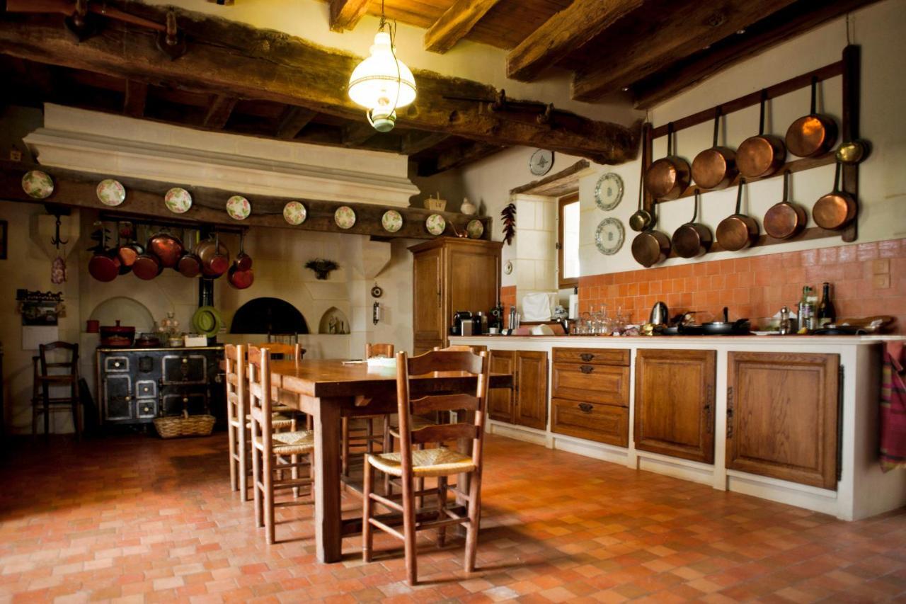 Bed and Breakfast Manoir Du Bois Noblet Louerre Exterior foto